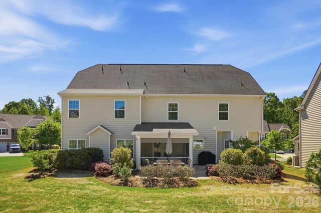 1989 Topaz Plaza, Davidson, NC 28036
