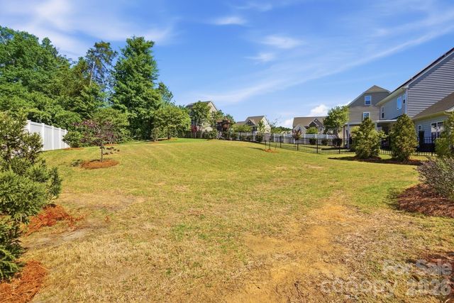 1989 Topaz Plaza, Davidson, NC 28036