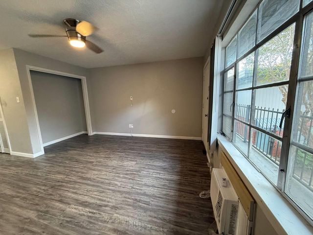 2501 Yoakum Boulevard 12, Houston, TX 77006