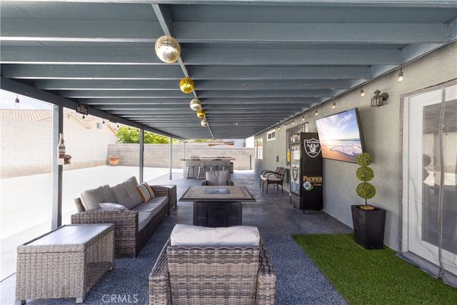 16120 Malaga Ave, Fontana, CA 92336