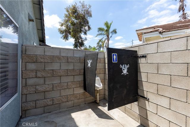 16120 Malaga Ave, Fontana, CA 92336