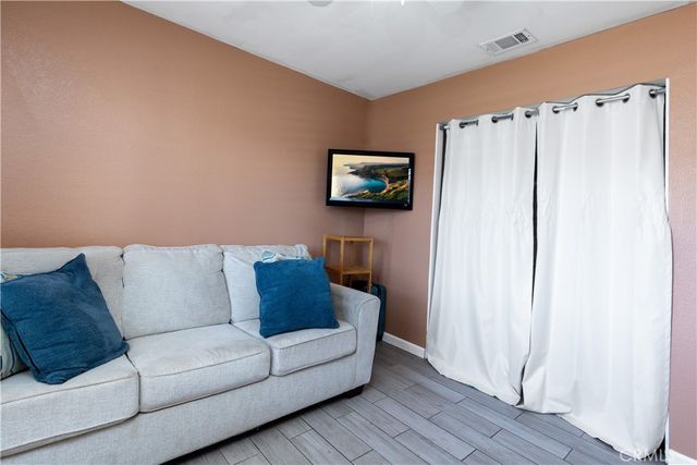 16120 Malaga Ave, Fontana, CA 92336