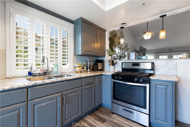 16120 Malaga Ave, Fontana, CA 92336