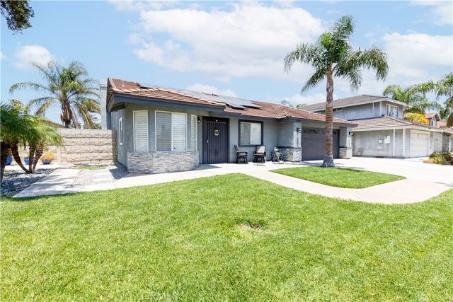 16120 Malaga Ave, Fontana, CA 92336