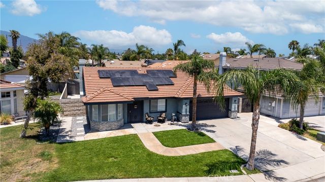 16120 Malaga Ave, Fontana, CA 92336