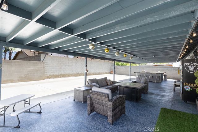 16120 Malaga Ave, Fontana, CA 92336