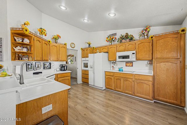 8320 E NEVILLE Avenue, Mesa, AZ 85209