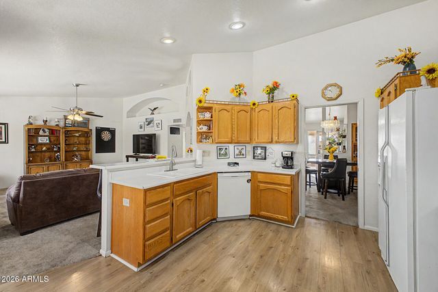 8320 E NEVILLE Avenue, Mesa, AZ 85209