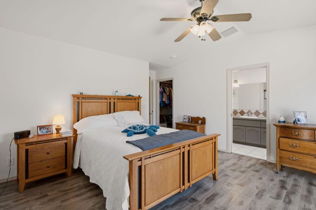 2405 Flagstone Road NE, Rio Rancho, NM 87124