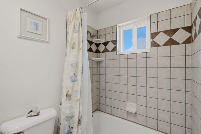 2405 Flagstone Road NE, Rio Rancho, NM 87124