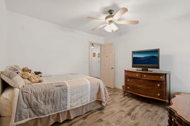 2405 Flagstone Road NE, Rio Rancho, NM 87124