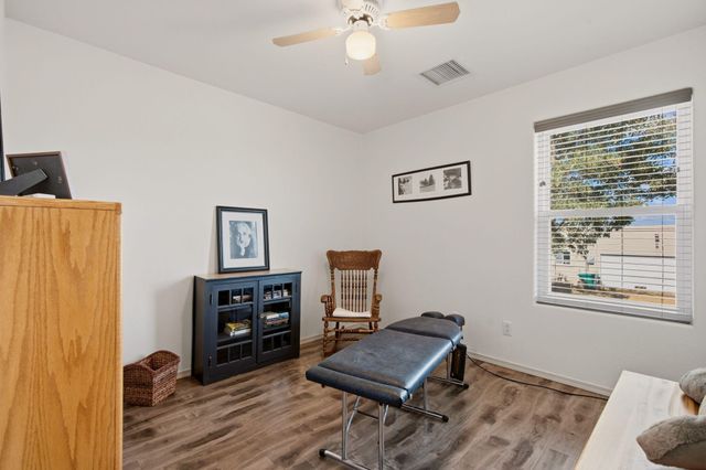 2405 Flagstone Road NE, Rio Rancho, NM 87124