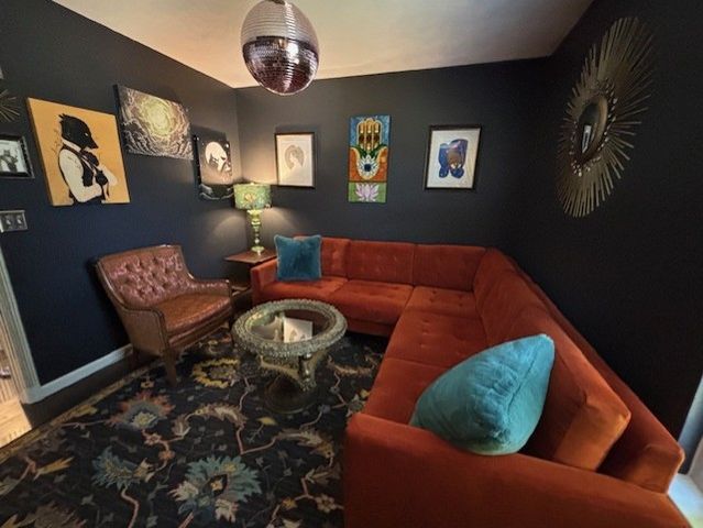 1014 Post Oak Dr, Dickson, TN 37055