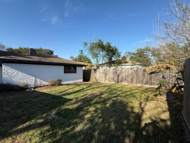 10130 Sagedale Drive, Houston, TX 77089