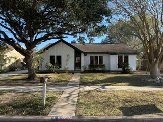 10130 Sagedale Drive, Houston, TX 77089