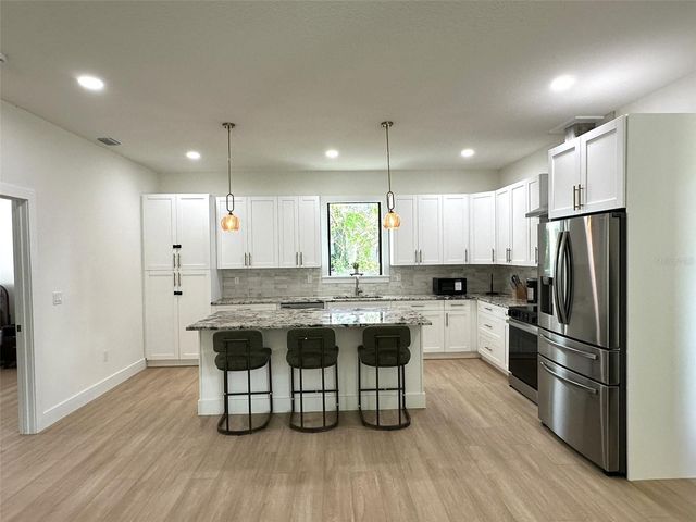 7907 N GREENWOOD AVENUE, Tampa, FL 33604