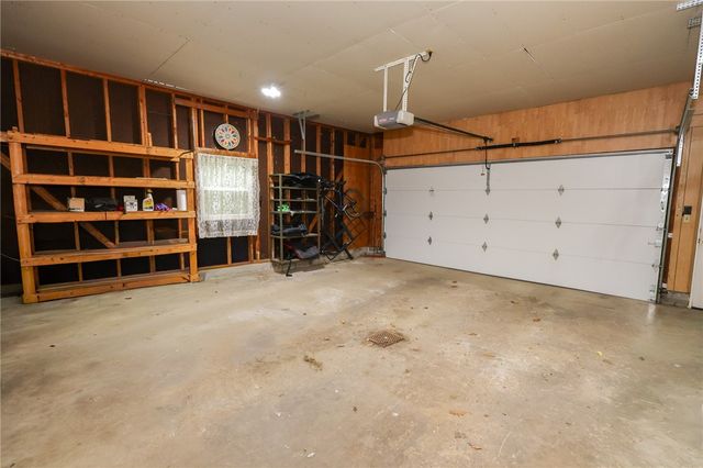 470 N Liberty Rd, Liberty Twp, PA 16127