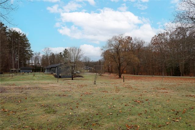 470 N Liberty Rd, Liberty Twp, PA 16127