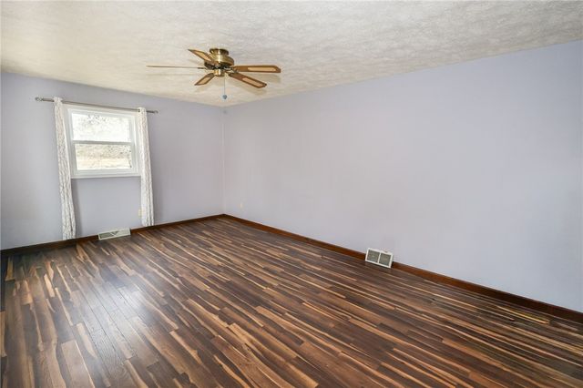 470 N Liberty Rd, Liberty Twp, PA 16127