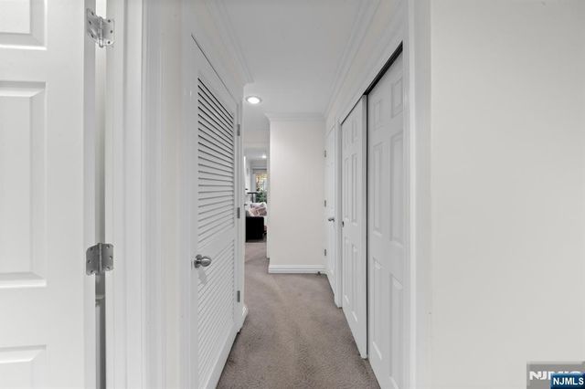 208 Cambridge Drive, Ramsey, NJ 07446
