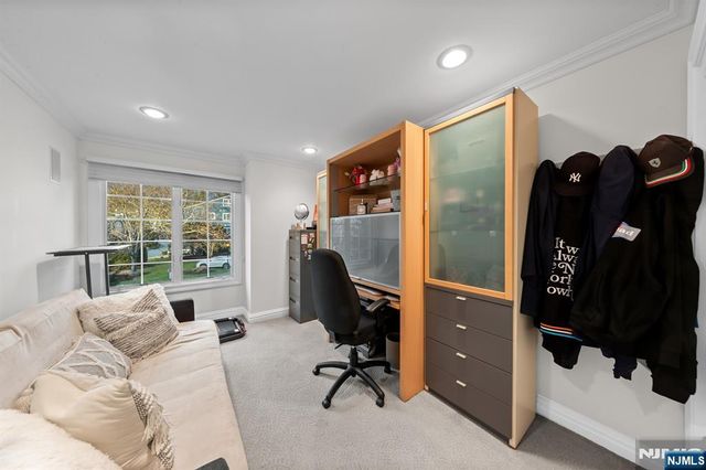 208 Cambridge Drive, Ramsey, NJ 07446