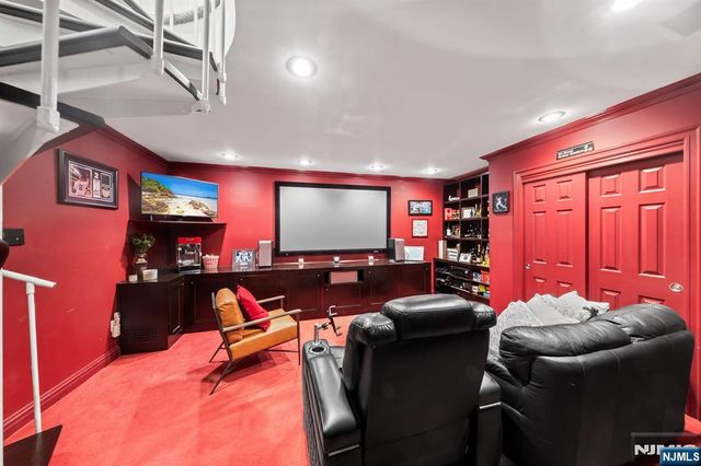 208 Cambridge Drive, Ramsey, NJ 07446