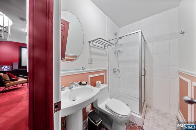 208 Cambridge Drive, Ramsey, NJ 07446