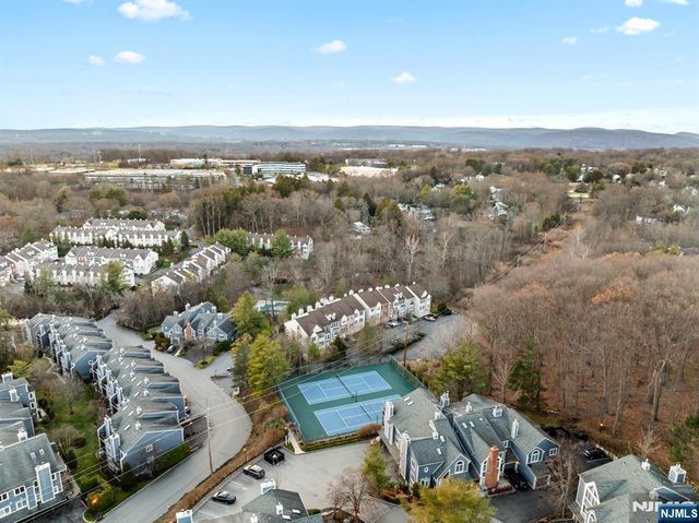 208 Cambridge Drive, Ramsey, NJ 07446