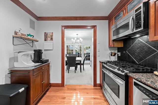 208 Cambridge Drive, Ramsey, NJ 07446