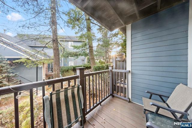 208 Cambridge Drive, Ramsey, NJ 07446