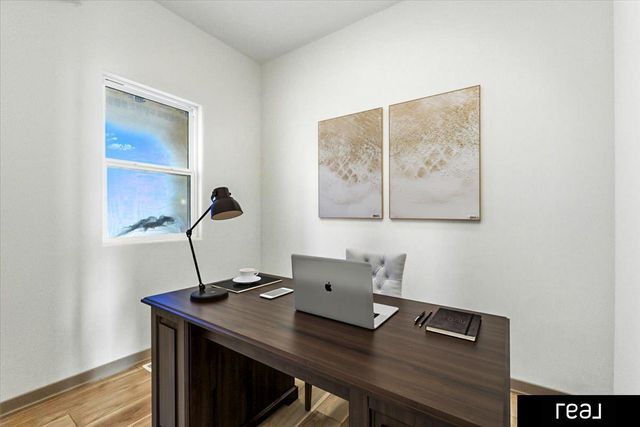 10651 S 102 Avenue, Papillion, NE 68046