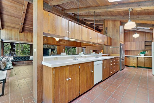 230 Isbel Drive, Santa Cruz, CA 95060