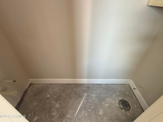 105 Hedgemoore Court, Youngsville, LA 70592