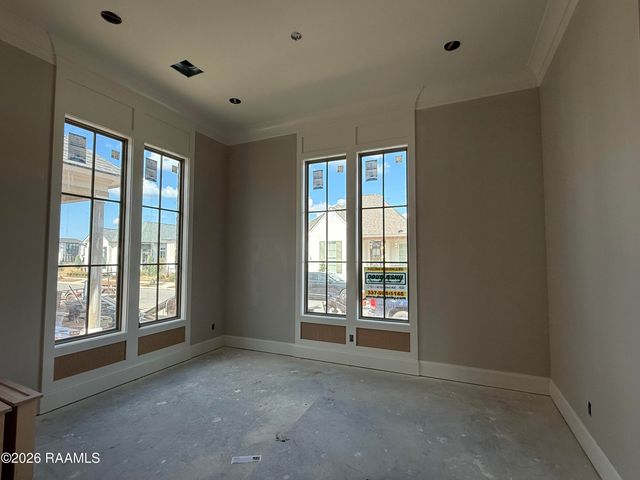 105 Hedgemoore Court, Youngsville, LA 70592