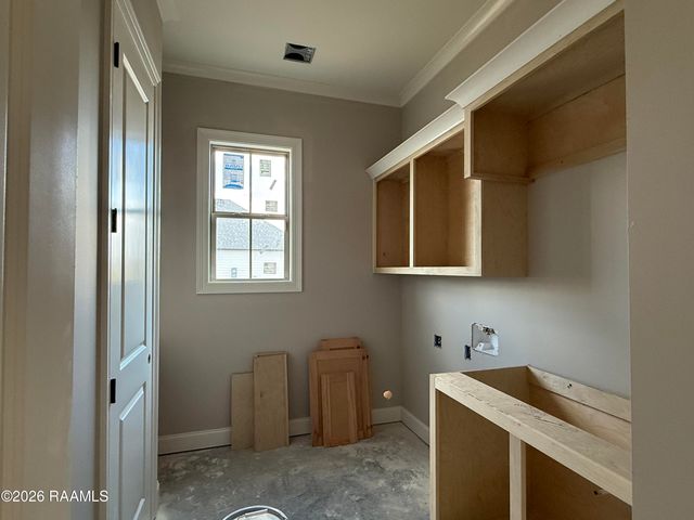 105 Hedgemoore Court, Youngsville, LA 70592