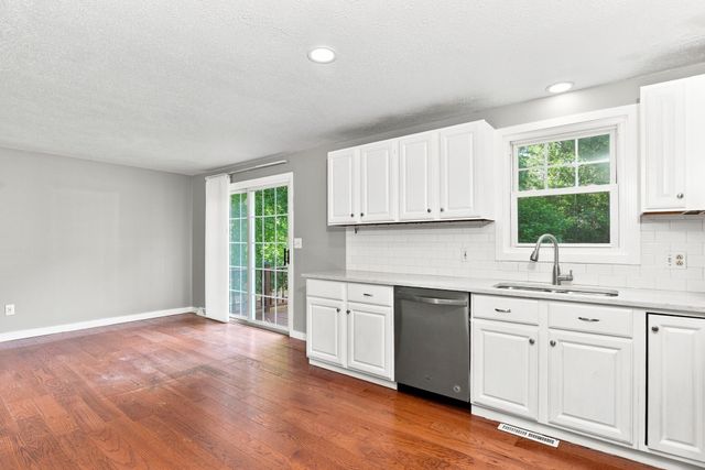 160 E Main Street, Norton, MA 02766