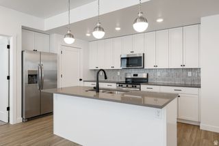 221 N CLIFF SIDE DR #K201, Hurricane, UT 84737