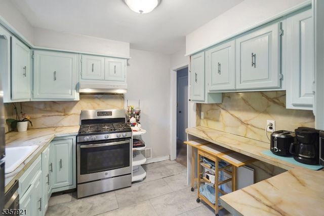 202 Linden Ave, Verona Twp., NJ 07044