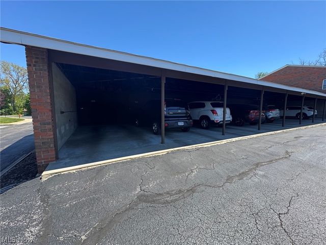 7970 Mentor Avenue O5, Mentor, OH 44060