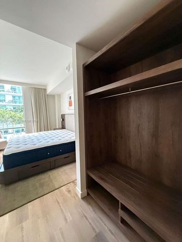 1611 SW 2nd ave 510, Miami, FL 33129