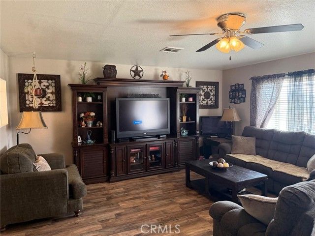 5109 Center, Modesto, CA 95357