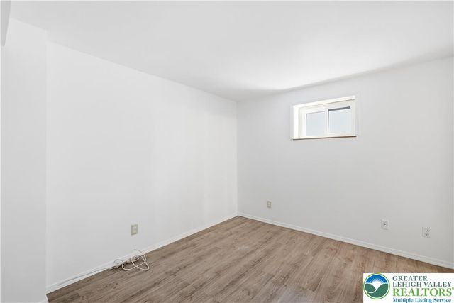 505 Chipmunk Road, Lehman Twp, PA 18324