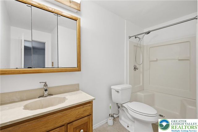 505 Chipmunk Road, Lehman Twp, PA 18324