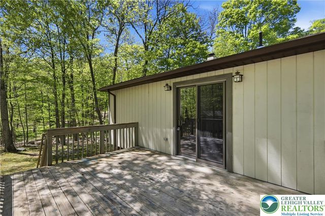 505 Chipmunk Road, Lehman Twp, PA 18324