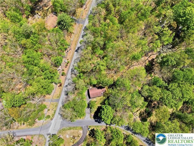505 Chipmunk Road, Lehman Twp, PA 18324