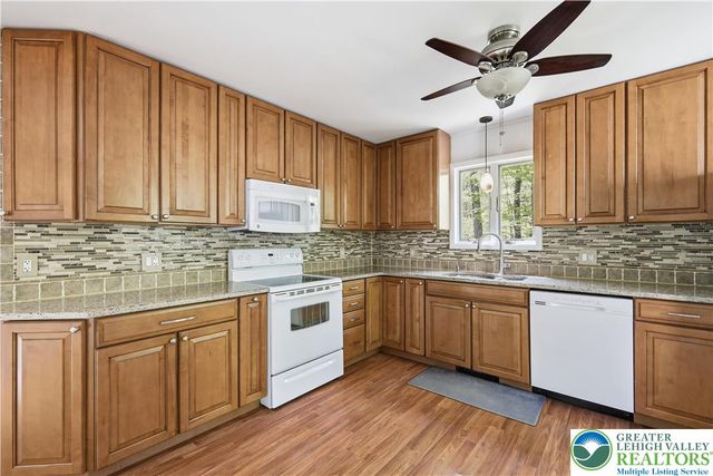 505 Chipmunk Road, Lehman Twp, PA 18324