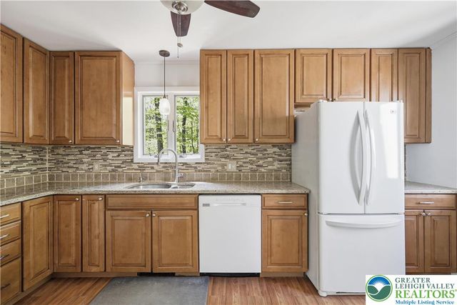 505 Chipmunk Road, Lehman Twp, PA 18324