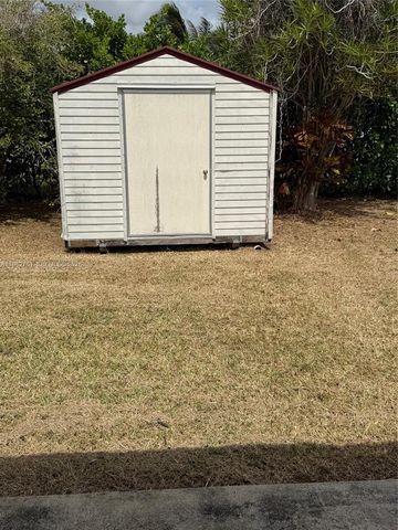 14865 SW 302nd St, Homestead, FL 33033