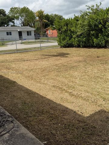14865 SW 302nd St, Homestead, FL 33033