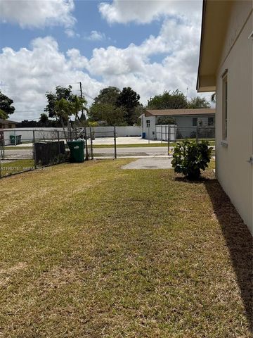 14865 SW 302nd St, Homestead, FL 33033